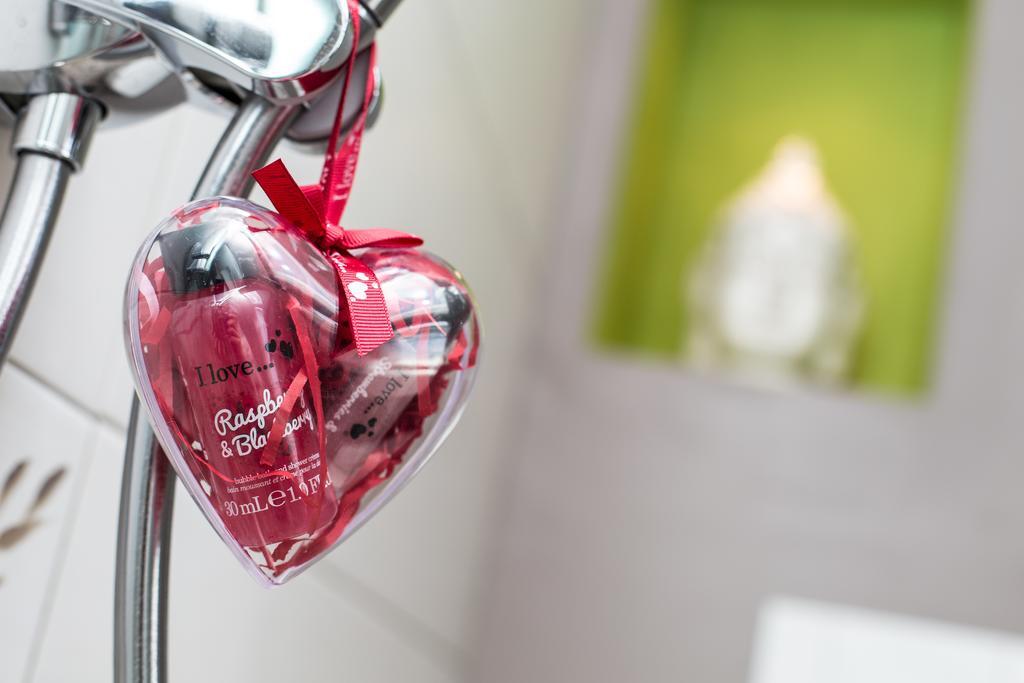 Private Wellness Suiten Mit Whirlpool Essen Pokój zdjęcie