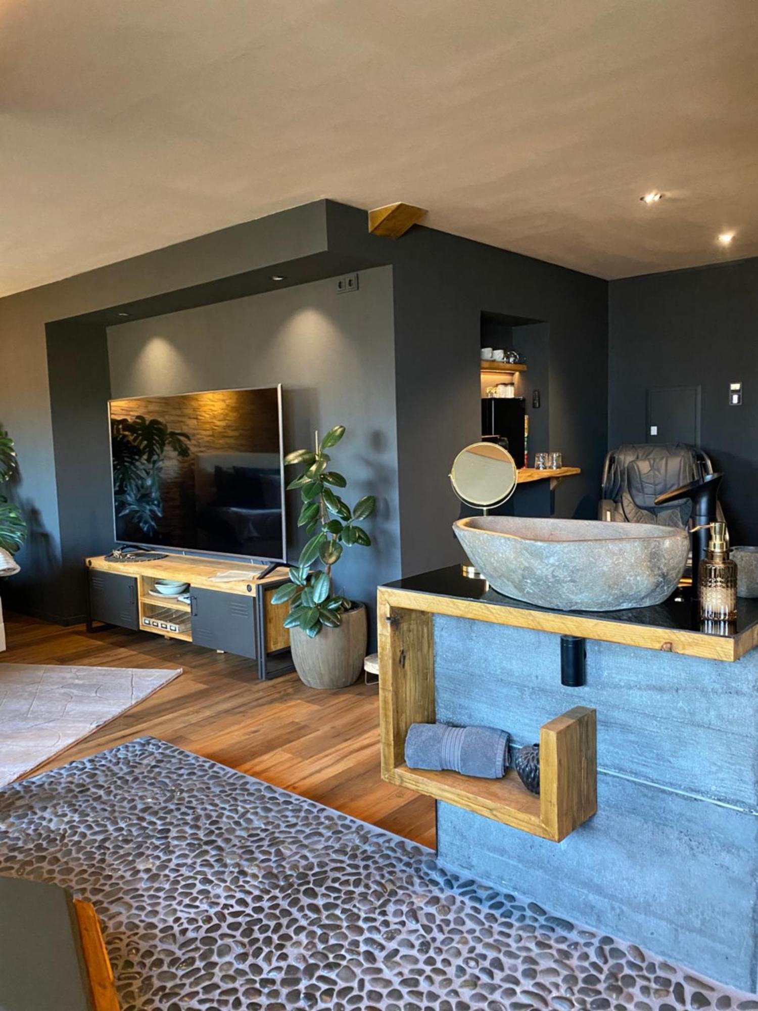 Private Wellness Suiten Mit Whirlpool Essen Zewnętrze zdjęcie