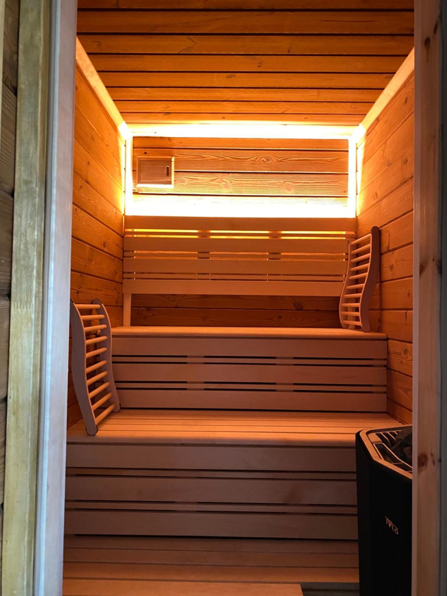 Private Wellness Suiten Mit Whirlpool Essen Zewnętrze zdjęcie
