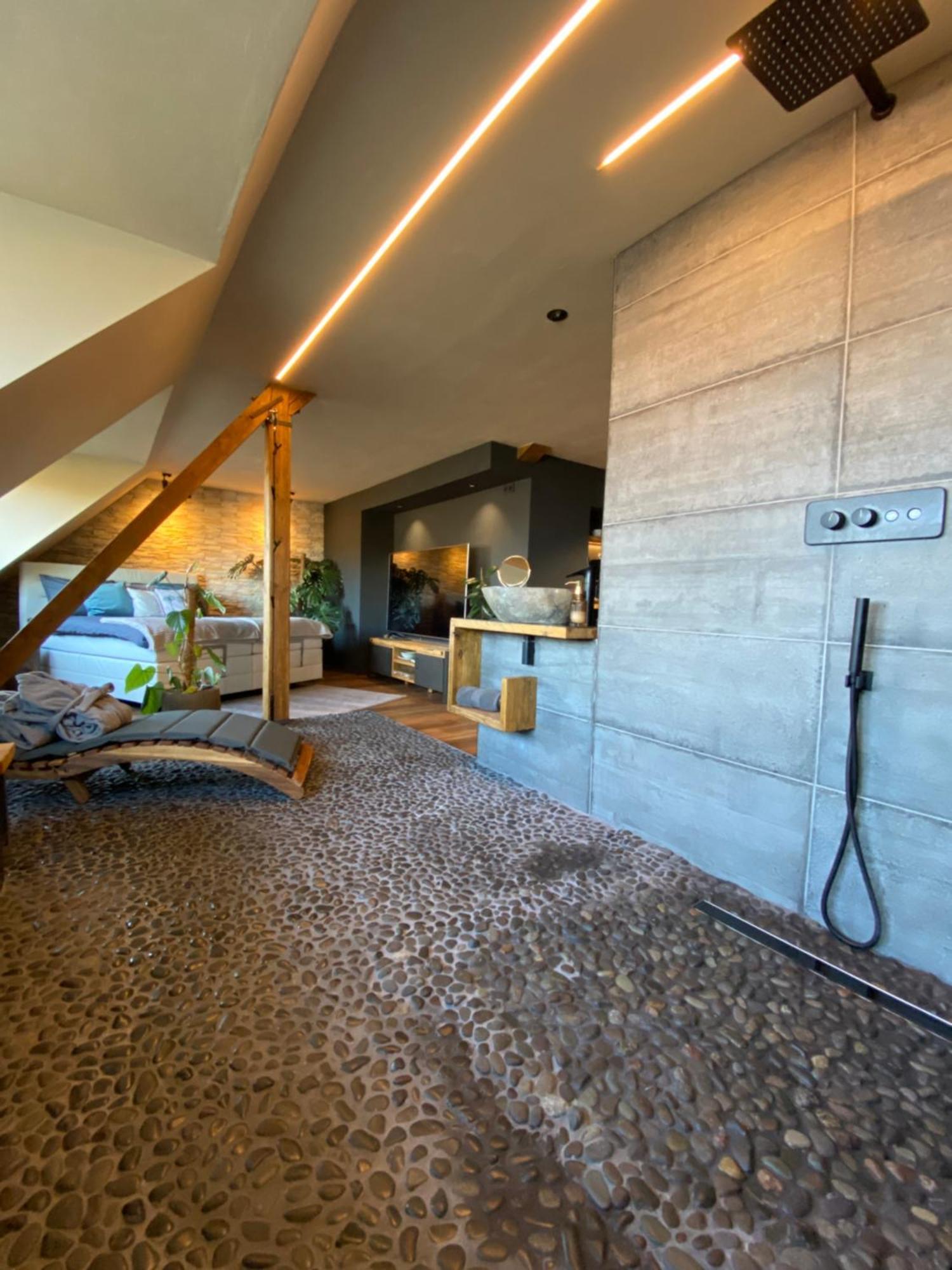 Private Wellness Suiten Mit Whirlpool Essen Zewnętrze zdjęcie